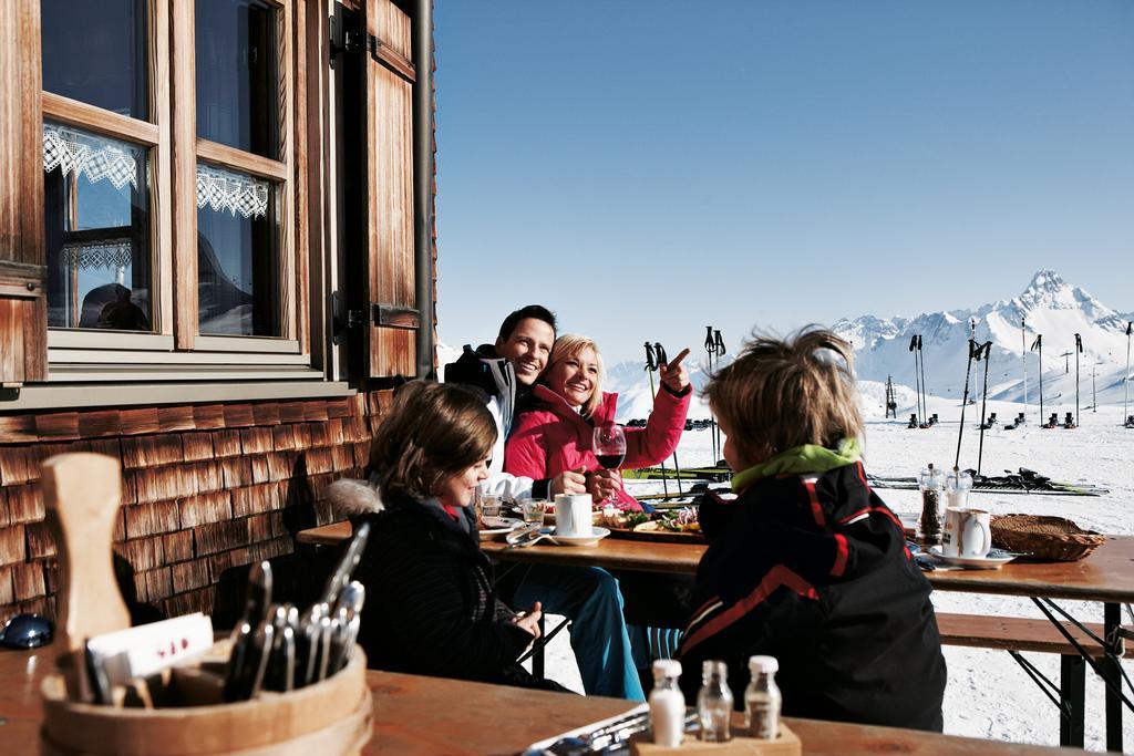 Haus Rothorn Apartment Schröcken Екстериор снимка