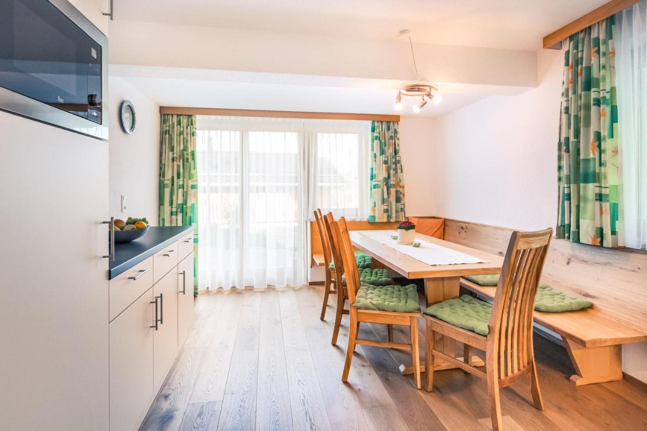 Haus Rothorn Apartment Schröcken Екстериор снимка