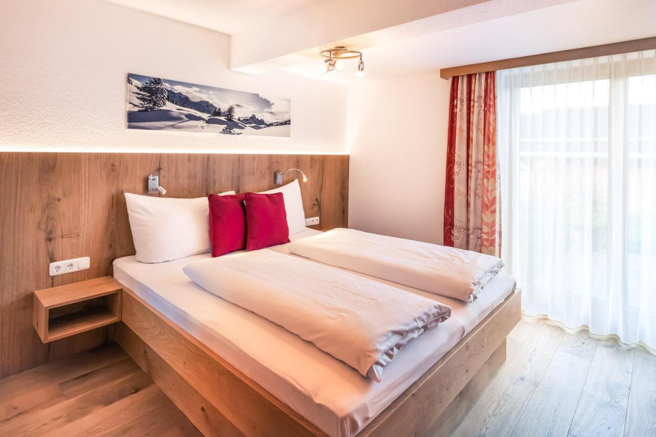 Haus Rothorn Apartment Schröcken Екстериор снимка