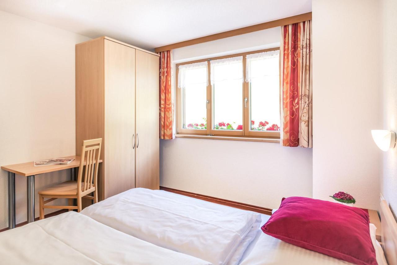 Haus Rothorn Apartment Schröcken Екстериор снимка